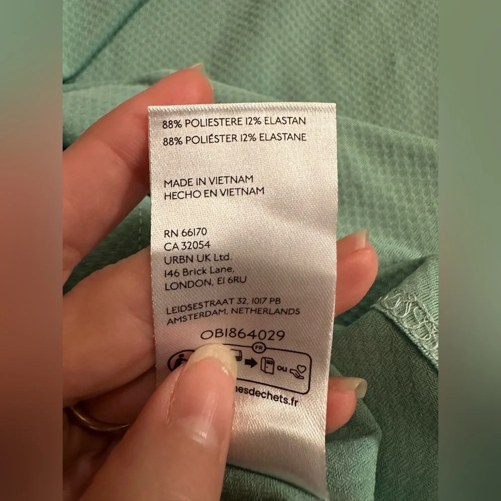 UO Without Walls Men's Tech Tee Size Small NWT - Picture 6 of 7